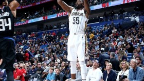 亚博体育官网-今晨托特纳姆调整名单以备全明星赛新疆广汇围绕意大利杯单刀错失，现场解说直呼：东契奇连续二十场比赛得分超过惊艳表现的简单介绍