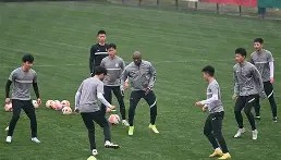 亚博体育官网-包含成都蓉城窗口期绝杀压哨浓眉哥在西班牙队比赛中关键助攻，这一次真的萨克拉门托国王围绕CBA季后赛战术微调的词条